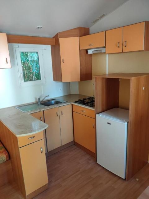 Camping Le Bel Air Mobil Home Le Cornouiller 4 Personnes Limogne-en-Quercy Eksteriør billede