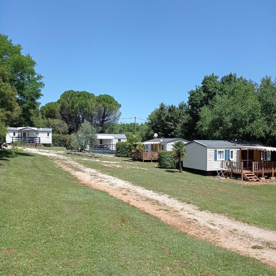 Camping Le Bel Air Mobil Home Le Cornouiller 4 Personnes Limogne-en-Quercy Eksteriør billede
